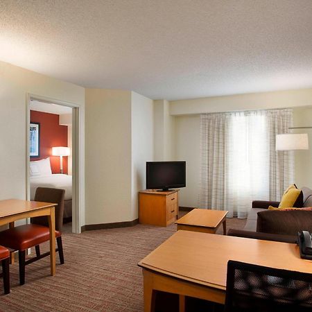 Residence Inn By Marriott Detroit / Нови Екстериор снимка