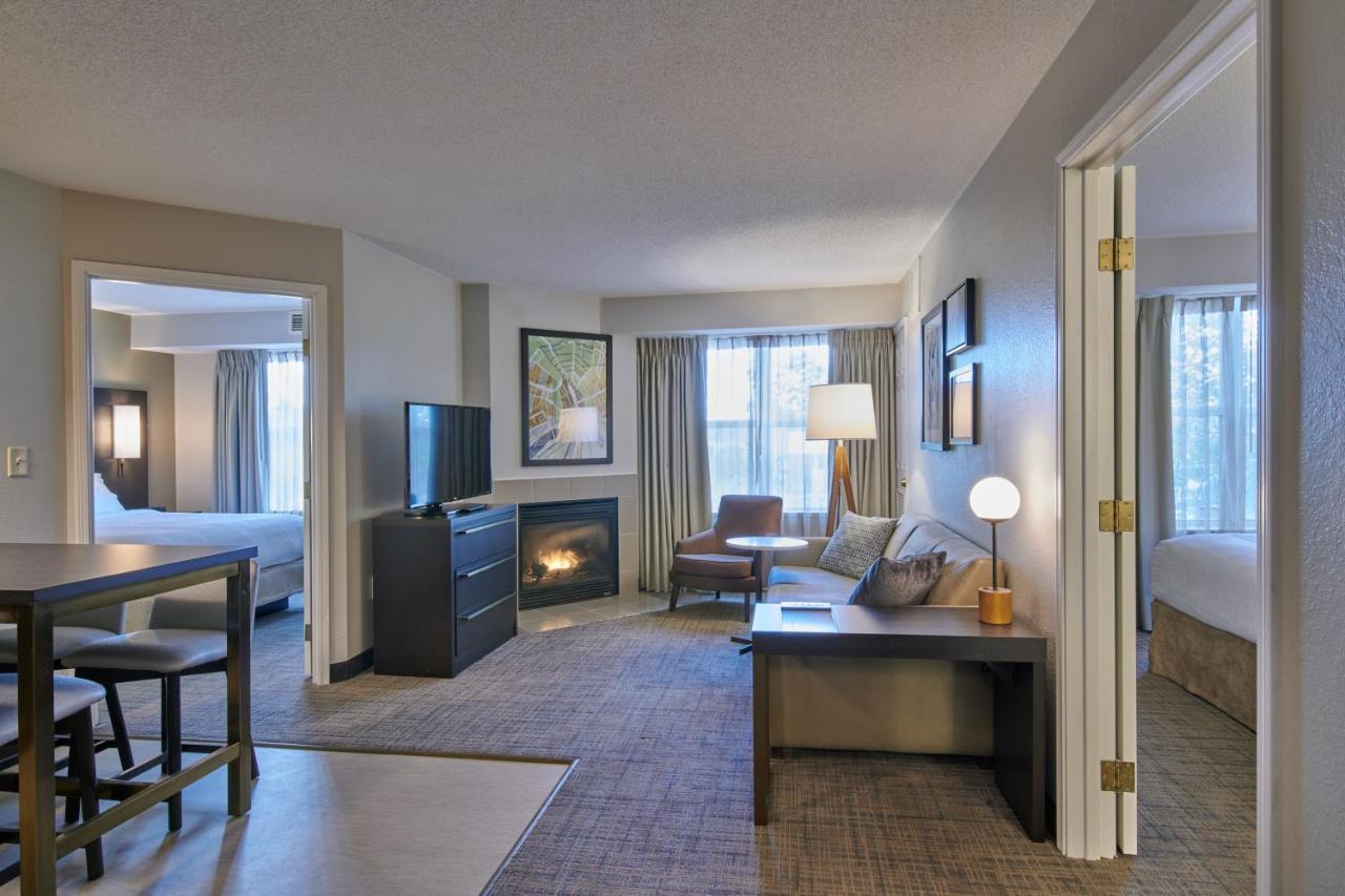 Residence Inn By Marriott Detroit / Нови Екстериор снимка