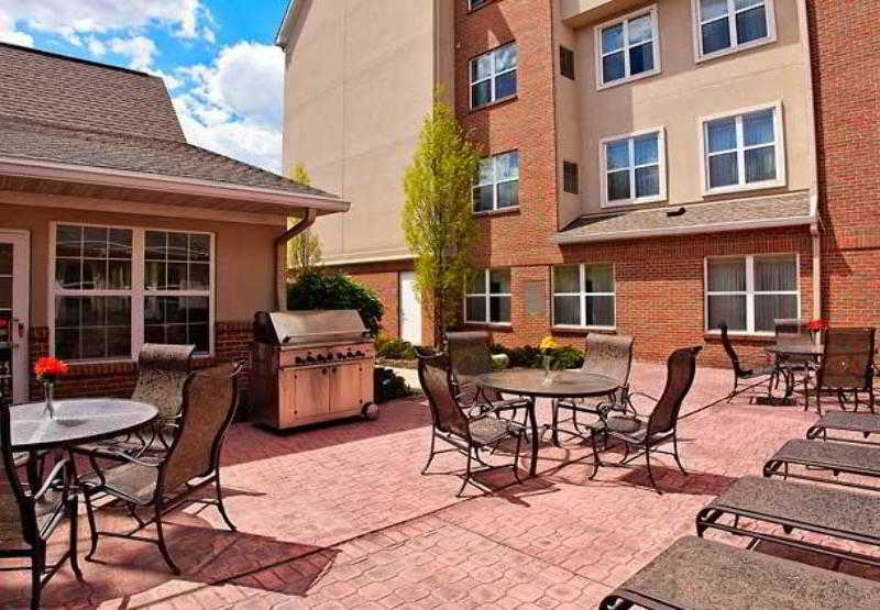Residence Inn By Marriott Detroit / Нови Екстериор снимка